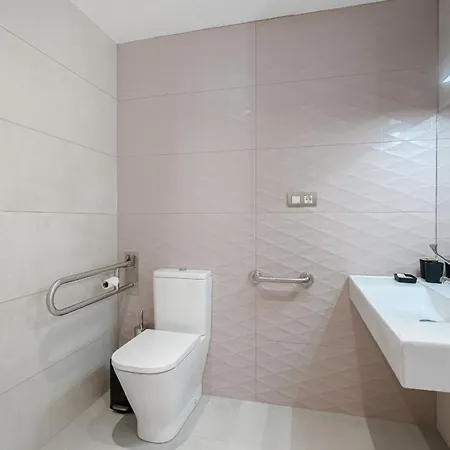 Cactus Tenerife * אדחה