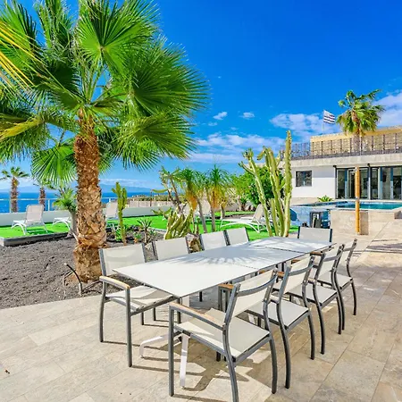 Cactus Tenerife * אדחה